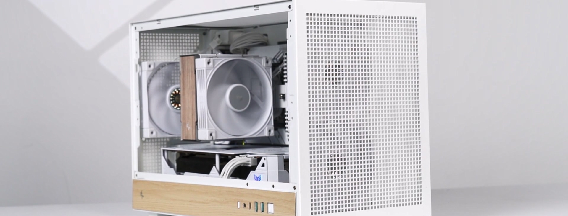 CH260 WOOD WH - DeepCool